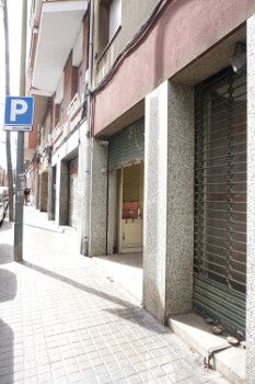 Local comercial en venta en Horta-Guinard�, Barcelona. Ref. 06517