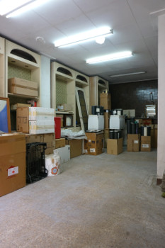 Local comercial en venta en Horta-Guinard�, Barcelona. Ref. 06517