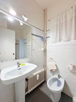 Piso en venta en l'Eixample, Barcelona. Ref. 06834