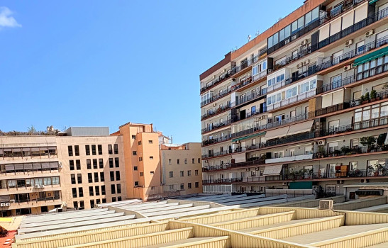 Piso en venta en l'Eixample, Barcelona. Ref. 06801