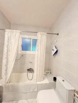 Piso en venta en l'Eixample, Barcelona. Ref. 06801